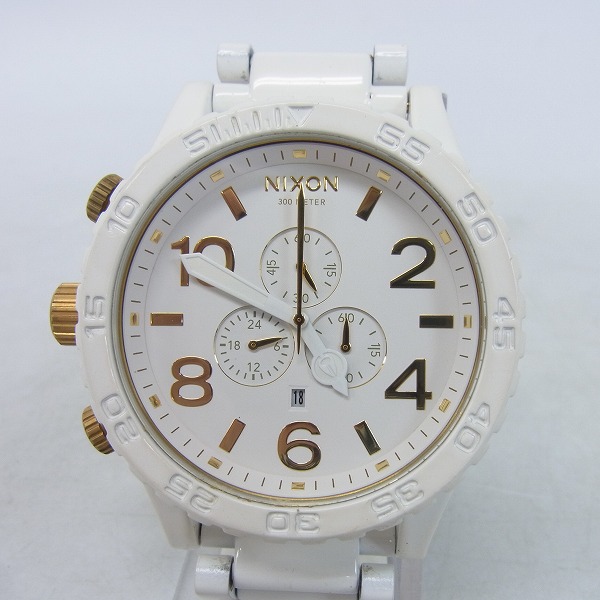 実際に弊社で買取させて頂いたNIXON/ニクソン THE 51-30 CHRONO ALL WHITE/GOLD ホワイト A083-1035【動作未確認】