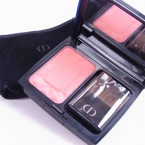 実際に弊社で買取させて頂いたChristian Dior/クリスチャン・ディオール ブラッシュ 864 プレシャス ロック チークカラー 8.5g