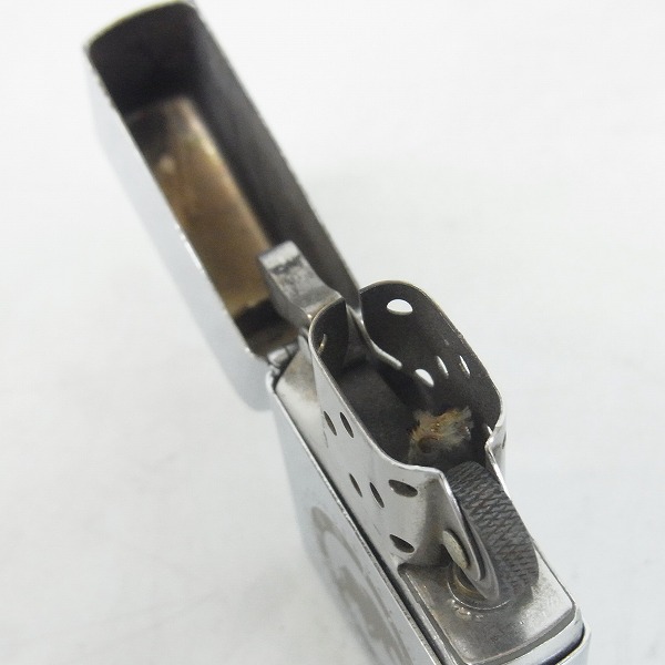 実際に弊社で買取させて頂いたZIPPO/ジッポー HUNTING WORLD/ハンティングワールド 鏡面仕上げ/1998年製の画像 4枚目