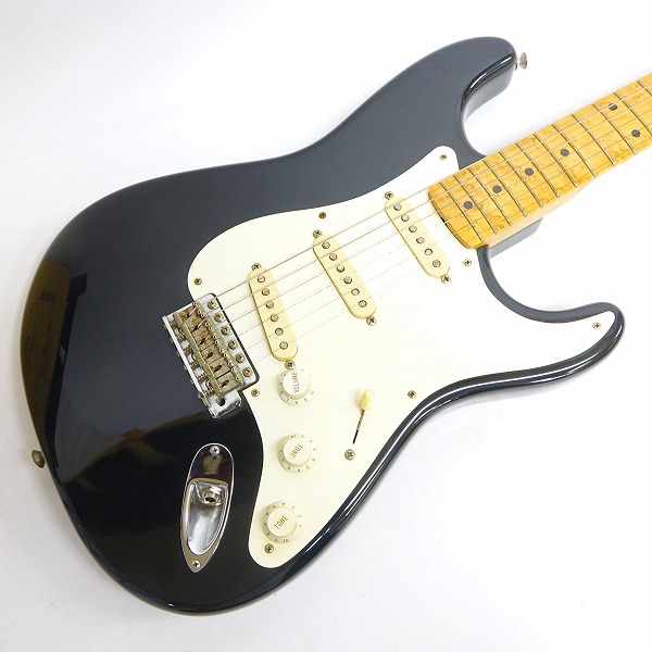 実際に弊社で買取させて頂いた★Fender Custom Shop/フェンダーカスタムショップ 1957 Stratocaster/ストラト エレキギター ハードケース付の画像 3枚目
