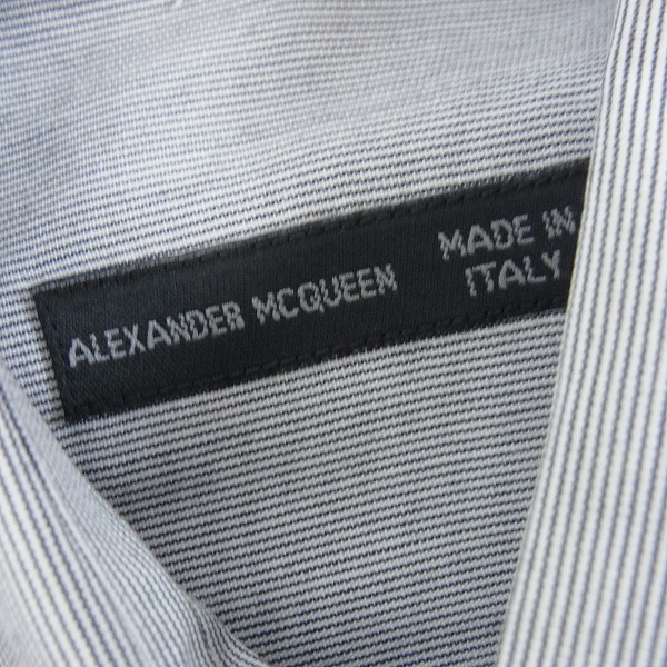 実際に弊社で買取させて頂いたALEXANDER McQUEEN/アレキサンダーマックイーン ストライプ柄 半袖 ドレスシャツ/46の画像 2枚目