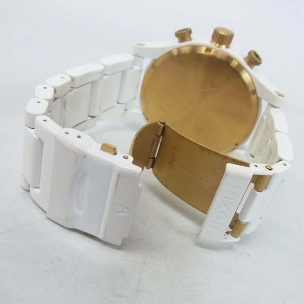 実際に弊社で買取させて頂いたNIXON/ニクソン THE 51-30 CHRONO ALL WHITE/GOLD ホワイト A083-1035【動作未確認】の画像 2枚目