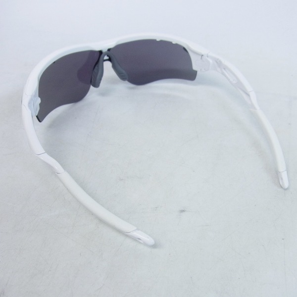 実際に弊社で買取させて頂いたOAKLEY/オークリー RADARLOCK PATH VENTED サングラス OO9206-05の画像 1枚目