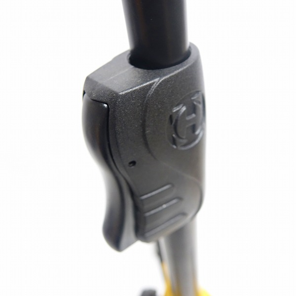 実際に弊社で買取させて頂いた【美品】HERCULES/ハーキュレス GS414B ギタースタンド 吊り下げタイプの画像 4枚目