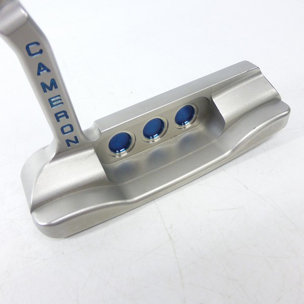 実際に弊社で買取させて頂いたSCOTTY CAMERON/スコッティ・キャメロン パター SELECT NEWPORT2 2014年モデル 31.25インチ ブルーカスタム Titleistの画像 3枚目