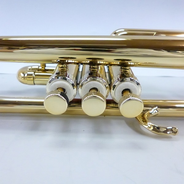 実際に弊社で買取させて頂いた【詳細不明】TROMBA/トロンバ TRUMPET プラスチックトランペット ケース/マウスピース付きの画像 3枚目