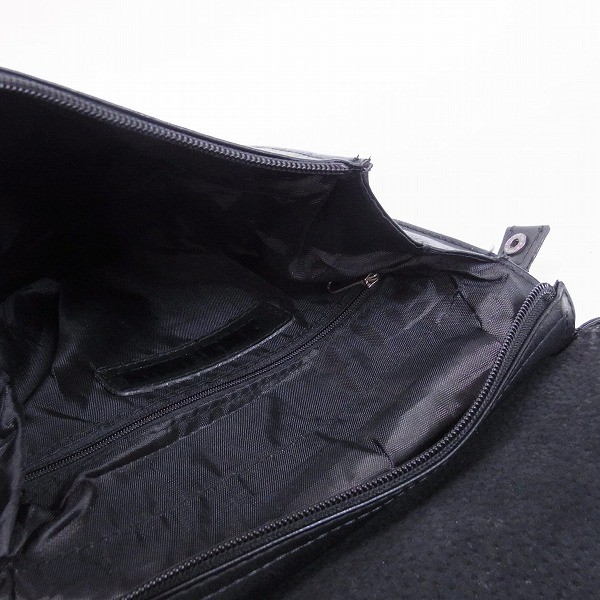 実際に弊社で買取させて頂いたGIORGIO ARMANI/ジョルジオアルマーニ レザーショルダーバッグ の画像 2枚目