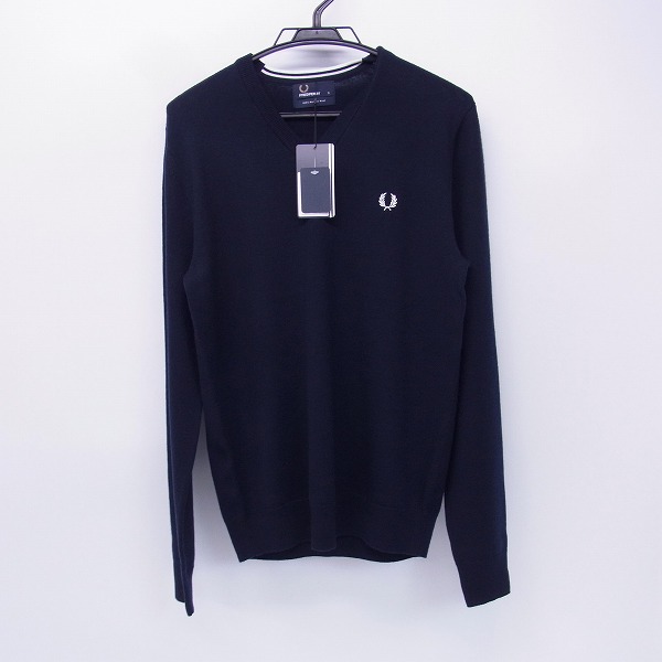 実際に弊社で買取させて頂いた【未使用】FRED PERRY/フレッドペリー Classic V Neck SWEATER K4500/395/S