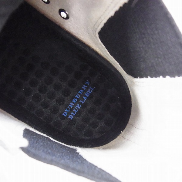 実際に弊社で買取させて頂いた【未使用】BURBERRY BLUE LABEL/バーバリーブルーレーベル キャンバス ハイカットスニーカー 灰×黒/3 の画像 4枚目
