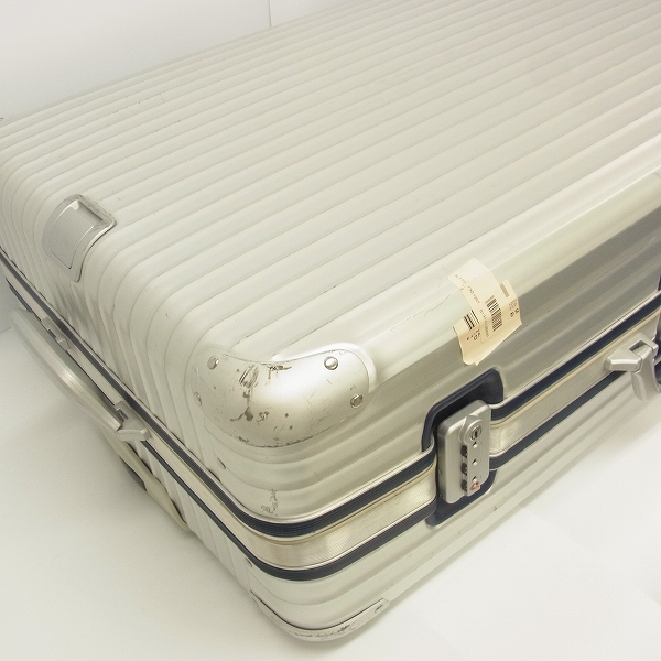 実際に弊社で買取させて頂いたRIMOWA/リモワ 4輪 スーツケース シルバー インテグラル 923.77/104L の画像 2枚目
