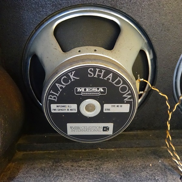 実際に弊社で買取させて頂いた★Mesa/Boogie/メサブギー 4x12 4YB ギターアンプ キャビネットの画像 3枚目