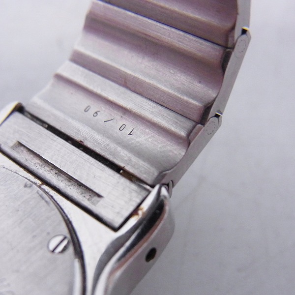 実際に弊社で買取させて頂いた【動作未確認/ギャラ付】CARTIER/カルティエ サントス オクタゴン クオーツ腕時計/187902の画像 6枚目