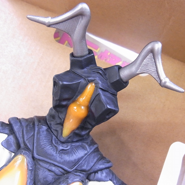 実際に弊社で買取させて頂いたBANDAI/バンダイ ソフビ魂 ウルトラマン 怪獣標本 1.0/2.0 ゼットン/レッドキング 2点セットの画像 3枚目